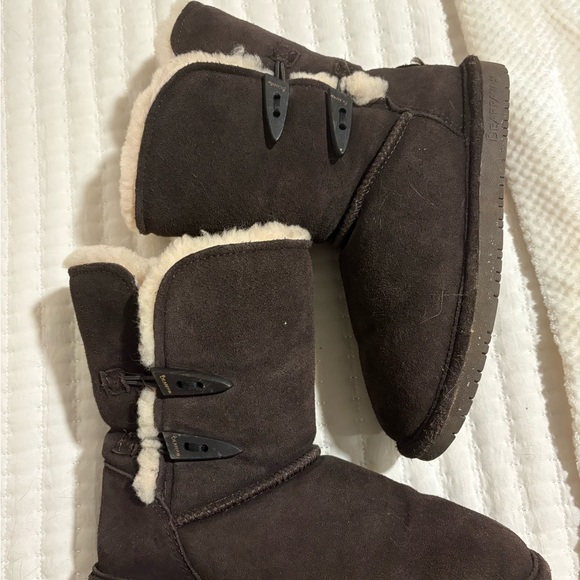 women’s size 7 bearpaw - Picture 7 of 8